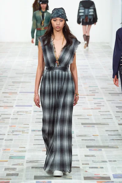 Look 72